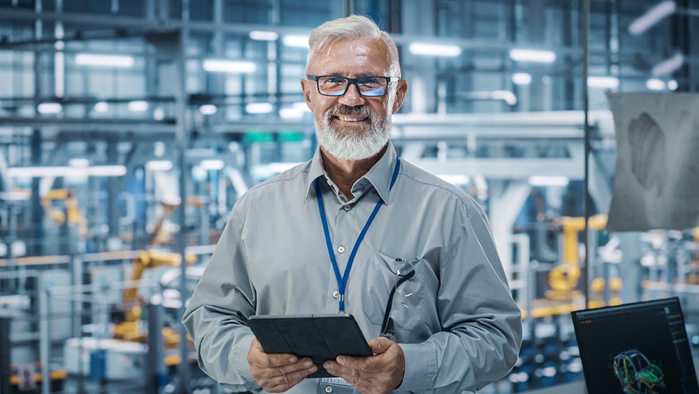 Consigue respuestas esenciales del taller en un panel RTLS sencillo.